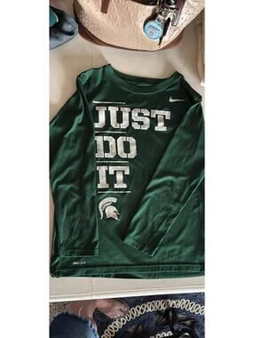 Nike Dri-FIT Green Long Sleeve Shirt Medium